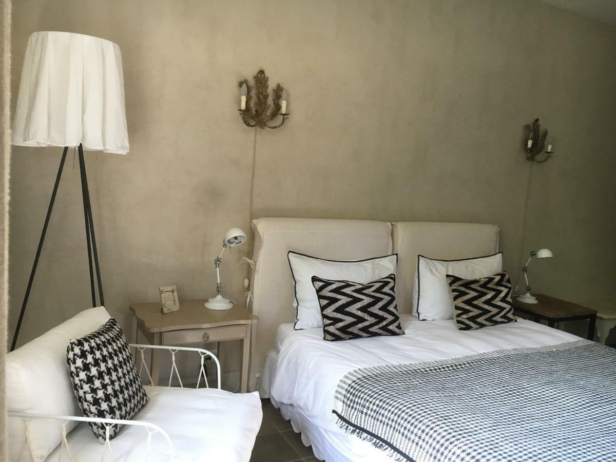 Les Volets Bleus Bed & Breakfast Arcangues Exterior photo